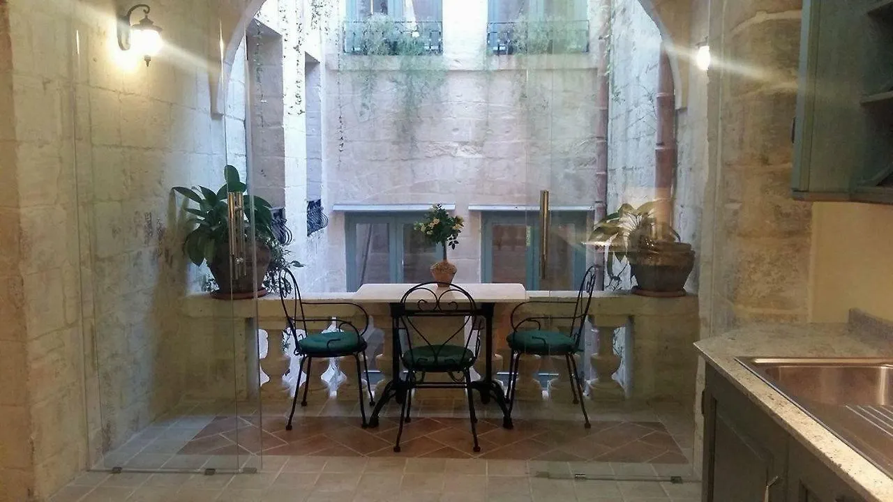 Palazzo Prince D'Orange Valletta Apartment